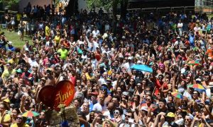 Carnaval pode elevar casos de problemas respiratórios (Libras)